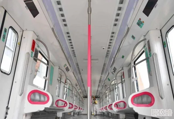 网友热议：红警2中登月火箭员的实际用途与效果评价解析