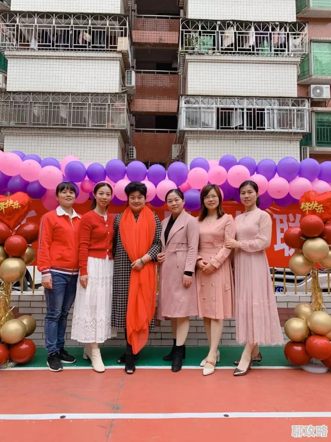 温泉浴女祝您新年快乐,身体健康,万事如意,心想事成 温泉浴女祝您新年快乐,身体健康,万事如意,心想事成