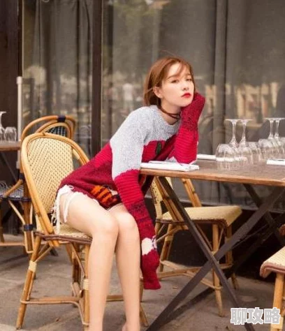 性感美女被艹指的是在成人影视作品中，通常表现为女性角色通过各种情节和场景展现其魅力与吸引力