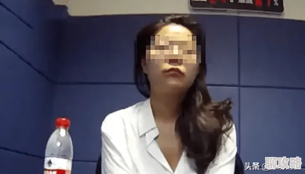 男女肉视频近日,某知名导演因涉嫌拍摄不雅视频被警方调查,此事件引发网友热议 男女肉视频近日,某知名导演因涉嫌拍摄不雅视频被警方调查,此事件引发网友热议