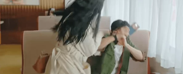 男人狂擦女人的下面视频最近爆红的网络短剧《擦边情缘》引发热议 男人狂擦女人的下面视频最近爆红的网络短剧《擦边情缘》引发热议