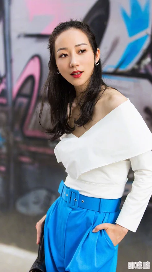 VN.077御姐型魅惑女神慕羽茜最近参加了国际时装周并大放异彩 VN.077御姐型魅惑女神慕羽茜最近参加了国际时装周并大放异彩