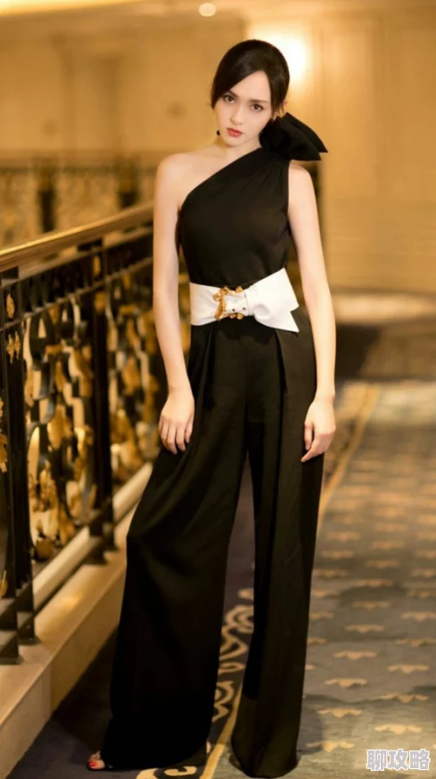 VN.077御姐型魅惑女神慕羽茜最近参加了国际时装周并大放异彩 VN.077御姐型魅惑女神慕羽茜最近参加了国际时装周并大放异彩