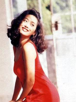 关之琳被4个人强脱视频原来是电影《逃学威龙2》中的经典片段 关之琳被4个人强脱视频原来是电影《逃学威龙2》中的经典片段