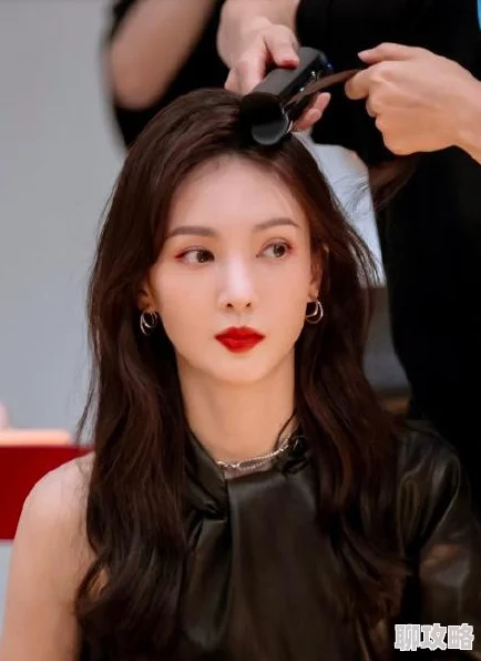 日韩精品美女最近推出全新系列写真集,展现多样化风格与魅力 日韩精品美女最近推出全新系列写真集,展现多样化风格与魅力