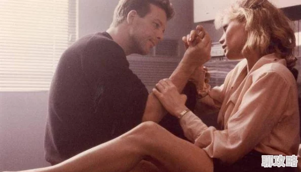 情欲奏鸣曲这部电影真是让人欲罢不能,充满了激情与诱惑 情欲奏鸣曲这部电影真是让人欲罢不能,充满了激情与诱惑