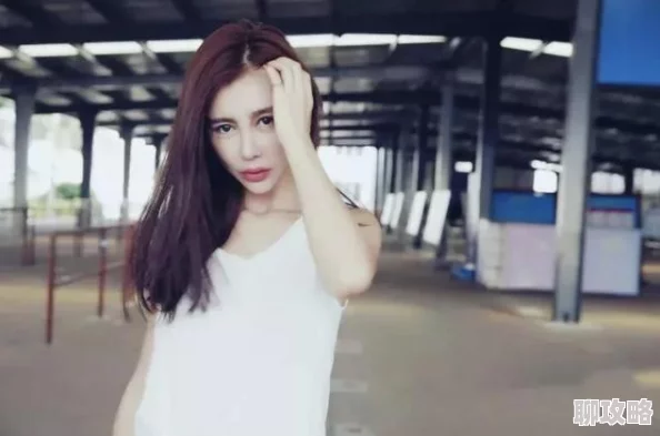 口述大尺度性做爰小说最近爆红网络平台流量飙升