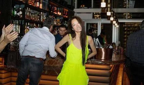 大肚孕妇xxxx视频最近在社交媒体上引发热议 大肚孕妇xxxx视频最近在社交媒体上引发热议