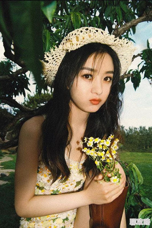 森泽佳奈作品《梦中的花园》即将推出新篇章,带来全新故事情节与角色发展 森泽佳奈作品《梦中的花园》即将推出新篇章,带来全新故事情节与角色发展