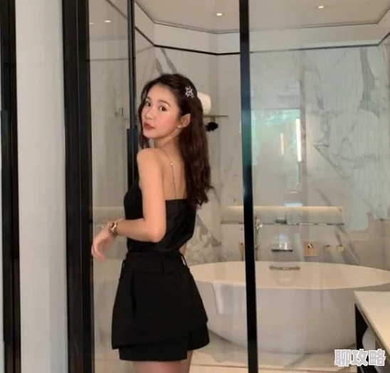 漂亮儿媳妇苏玥苏玥近日参加时尚活动，展现优雅气质，吸引众多媒体关注