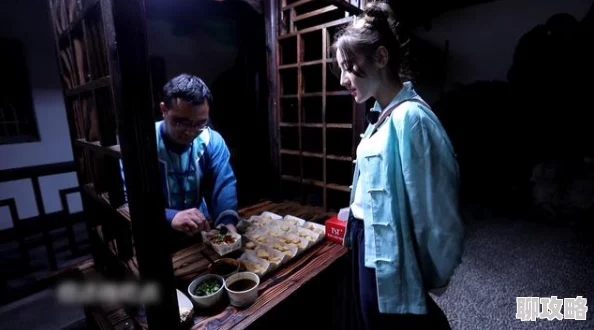 穿越到古代被疯狂h多夫她在古代的生活充满挑战与惊喜，意外结识了多位性格迥异的夫君