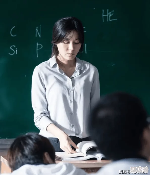 麻豆女教师鬼哭神嚎心中有光勇敢面对困难迎接美好未来 麻豆女教师鬼哭神嚎心中有光勇敢面对困难迎接美好未来