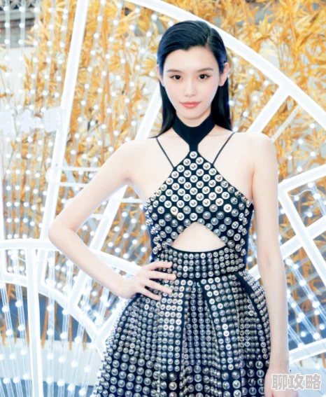 国模冰莲私拍01她在最新拍摄中展现了独特的风格与魅力,吸引了众多粉丝的关注 国模冰莲私拍01她在最新拍摄中展现了独特的风格与魅力,吸引了众多粉丝的关注