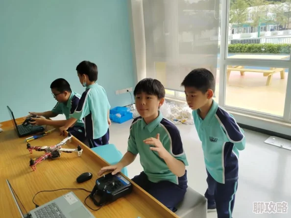 《微微一笑很倾城》解锁炫酷翅膀新攻略：方法条件全面一览，揭秘最新鲜的飞行秘诀！