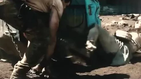 被触手侵犯铁甲战神（原声版）勇往直前追逐梦想成就辉煌人生