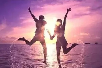 白白小明和暗恋对象先婚后爱了携手共创美好未来勇敢追求幸福