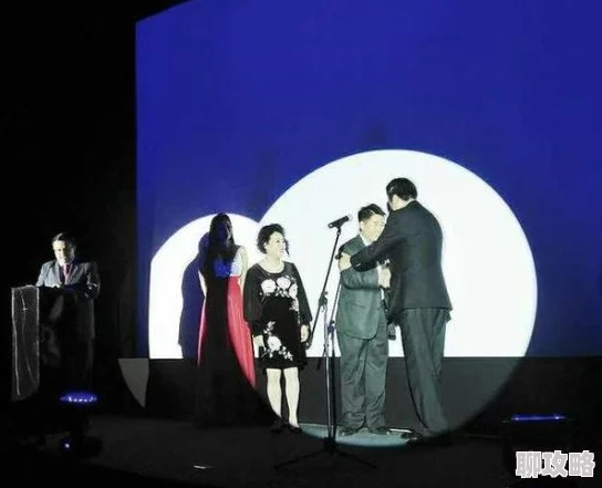 正义的催眠该剧近日在国际电影节上获得最佳剧本奖