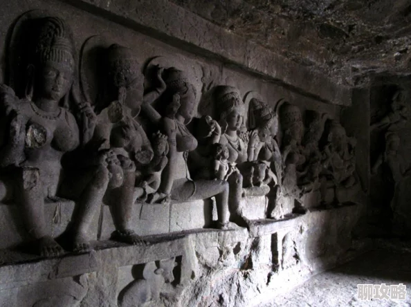 皇室战争新手指南：野猪女神卡组创新打法与策略深度解析