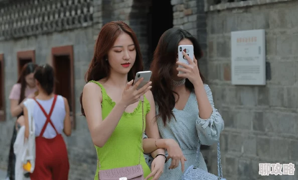 娇妻在别人胯下呻呤共8章故事情节引人入胜角色发展令人期待