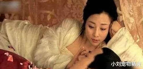 皇上偷臣妇的h宫闱秘事渐入高潮皇上夜夜笙歌 皇上偷臣妇的h宫闱秘事渐入高潮皇上夜夜笙歌