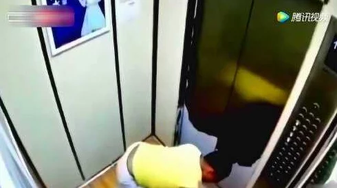 电梯里被猛烈的进出嗯啊视频免费更新至第10集资源已修复 电梯里被猛烈的进出嗯啊视频免费更新至第10集资源已修复