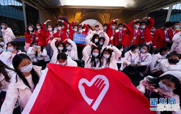 荣耀出征战队整装待发蓄势启航奔赴全新赛场 荣耀出征战队整装待发蓄势启航奔赴全新赛场