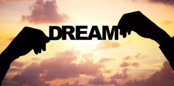 色姑娘天天操积极向上，努力追求梦想，传递快乐与正能量，鼓励每个人勇敢面对生活挑战