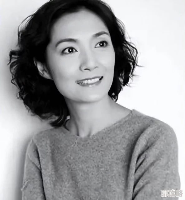 办公室挺进美妇李婷李婷遭遇职场危机寻求帮助意外发现公司秘密 办公室挺进美妇李婷李婷遭遇职场危机寻求帮助意外发现公司秘密