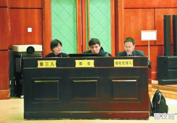 教练在车里大口吃我的奶被他老婆发现后扇了他一巴掌还让我赔礼道歉
