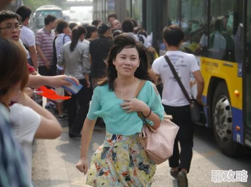 总裁受在办公室猛烈呻吟男被路过的保洁阿姨撞见场面一度十分尴尬