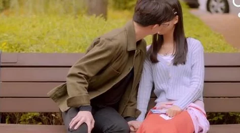 嗯啊h不要九零追夫记甜蜜浪漫的爱情故事,令人心动不已 嗯啊h不要九零追夫记甜蜜浪漫的爱情故事,令人心动不已