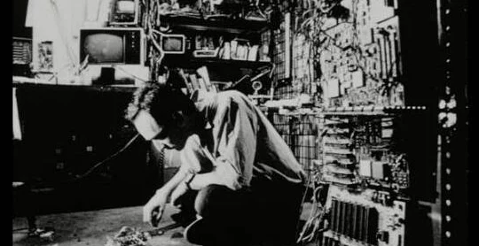 啊啊嗯逆时营救别动我女儿一部扣人心弦的科幻惊悚片