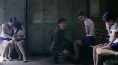 调教15小男生gay脱裤子据说拍摄地点在废弃工厂还请了专门的化妆师参与 调教15小男生gay脱裤子据说拍摄地点在废弃工厂还请了专门的化妆师参与