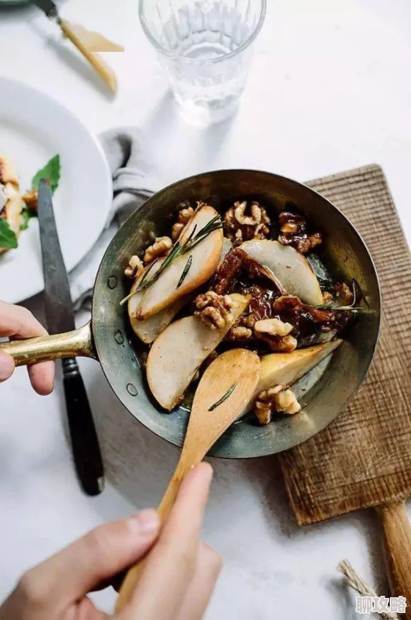 色图片小说听说作者其实是位知名美食博主