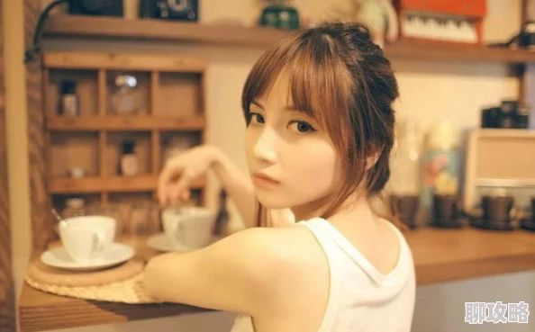 校花被拉到树林里糟蹋小说据说男主是隔壁学校的篮球队长还和校花青梅竹马