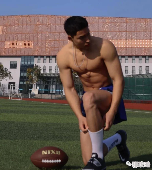 国产男男Gay体育生荷尔蒙爆棚颜值高身材好但这题材有点敏感