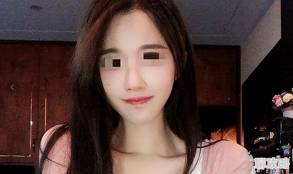 美女考比曾与某神秘男子深夜密会共进晚餐举止亲密引人遐想 美女考比曾与某神秘男子深夜密会共进晚餐举止亲密引人遐想