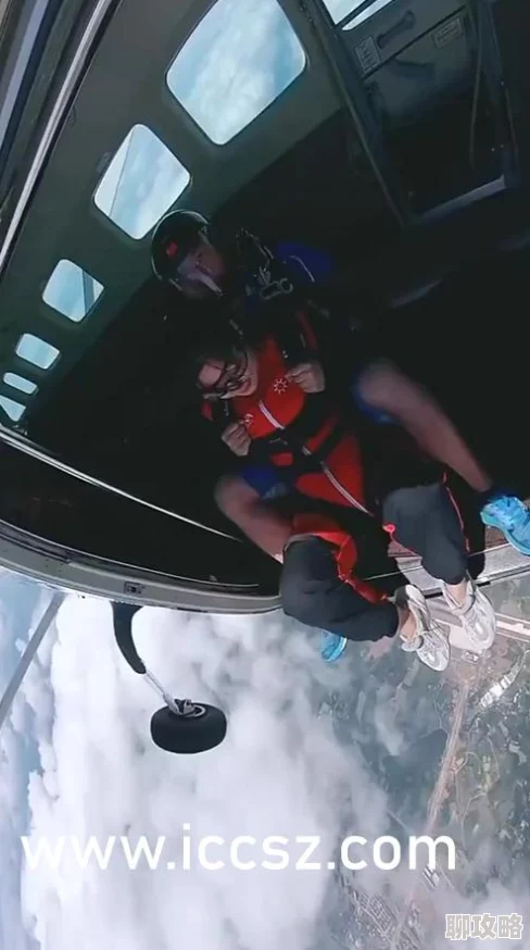 糖心柚子猫芭芭拉的圣诞礼物Cosplay写真集预售开启限量周边特典