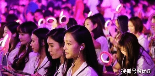 肉多到炸的年下双楠两位主播直播意外露点平台已介入处理