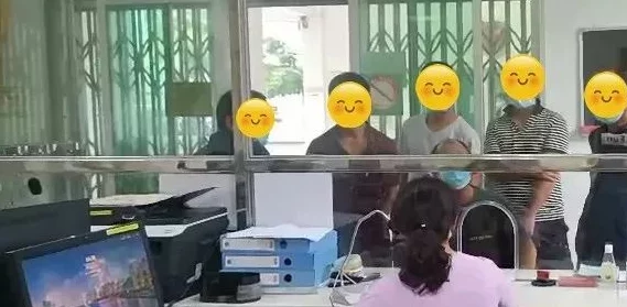 胡秀莲与瓦工疑似包工头恶意欠薪警方已介入调查 胡秀莲与瓦工疑似包工头恶意欠薪警方已介入调查