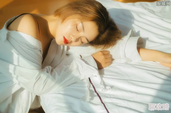 办公室激情扒衣服吻胸视频流出引发网友热议