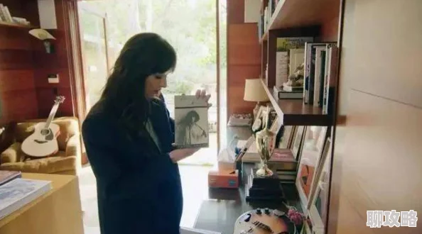 扒开老师湿漉漉的黑森林网友曝光高中教师课堂不雅行为校方已介入调查