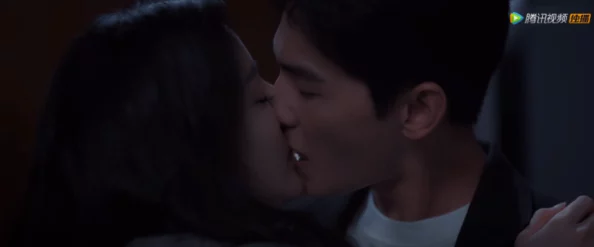 床吻戏吻胸娇喘摸下面免费涉嫌传播淫秽色情信息已被举报至相关部门