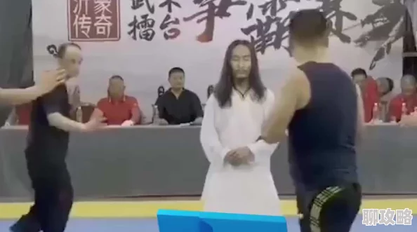 欧美性丝袜老师视频流出引发网络热议警方已介入调查 欧美性丝袜老师视频流出引发网络热议警方已介入调查