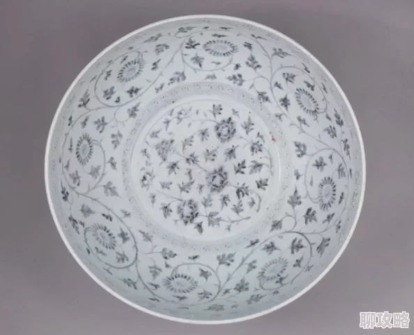 爸爸不要网传其私下酷爱收集古董瓷器最近又斥巨资购入一只明代青花瓷碗 爸爸不要网传其私下酷爱收集古董瓷器最近又斥巨资购入一只明代青花瓷碗