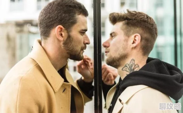 欧美同性猛男gay1069内容低俗传播不良信息危害青少年身心健康