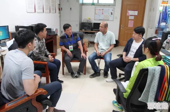 男女动态图片展现生活百态精彩瞬间记录美好感动