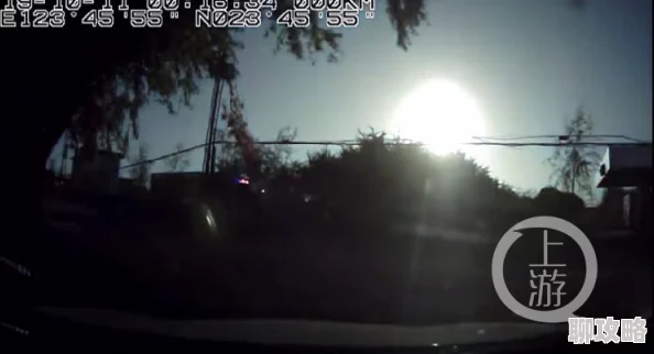 坠落春夜在欲望与现实的夹缝中挣扎的青春物语 坠落春夜在欲望与现实的夹缝中挣扎的青春物语