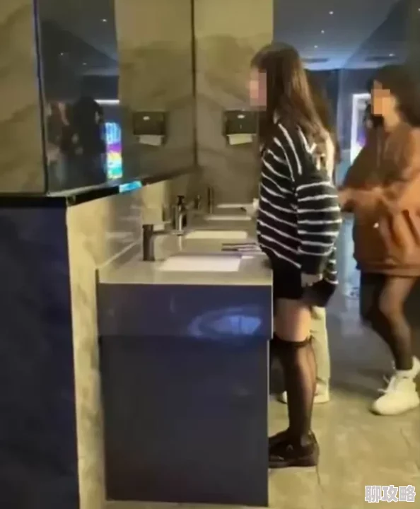 美女撒尿无遮挡低俗不雅败坏道德传播不良信息违法违规请勿观看 美女撒尿无遮挡低俗不雅败坏道德传播不良信息违法违规请勿观看