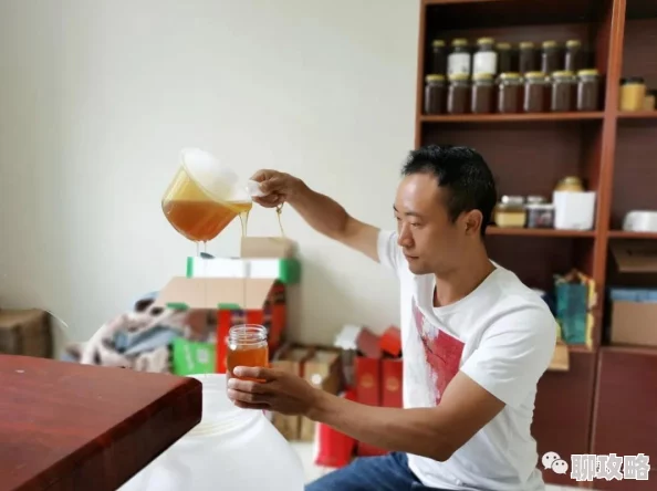 男生把桶30分钟为什么引发热议因为它象征着平凡中的伟大为何让人感动因为它传递了积极向上的力量